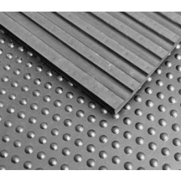 ECONOMY RUBBER STUDDED STABLE MAT